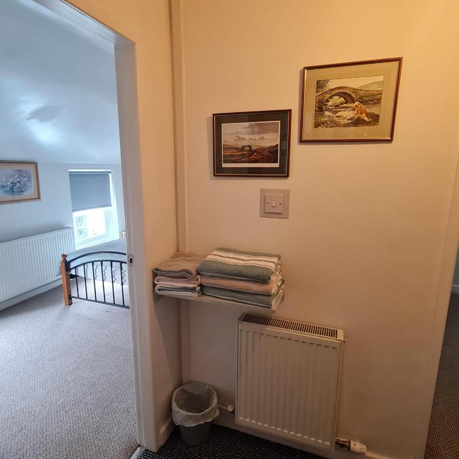 Ulverston Town Centre Flat Extérieur photo