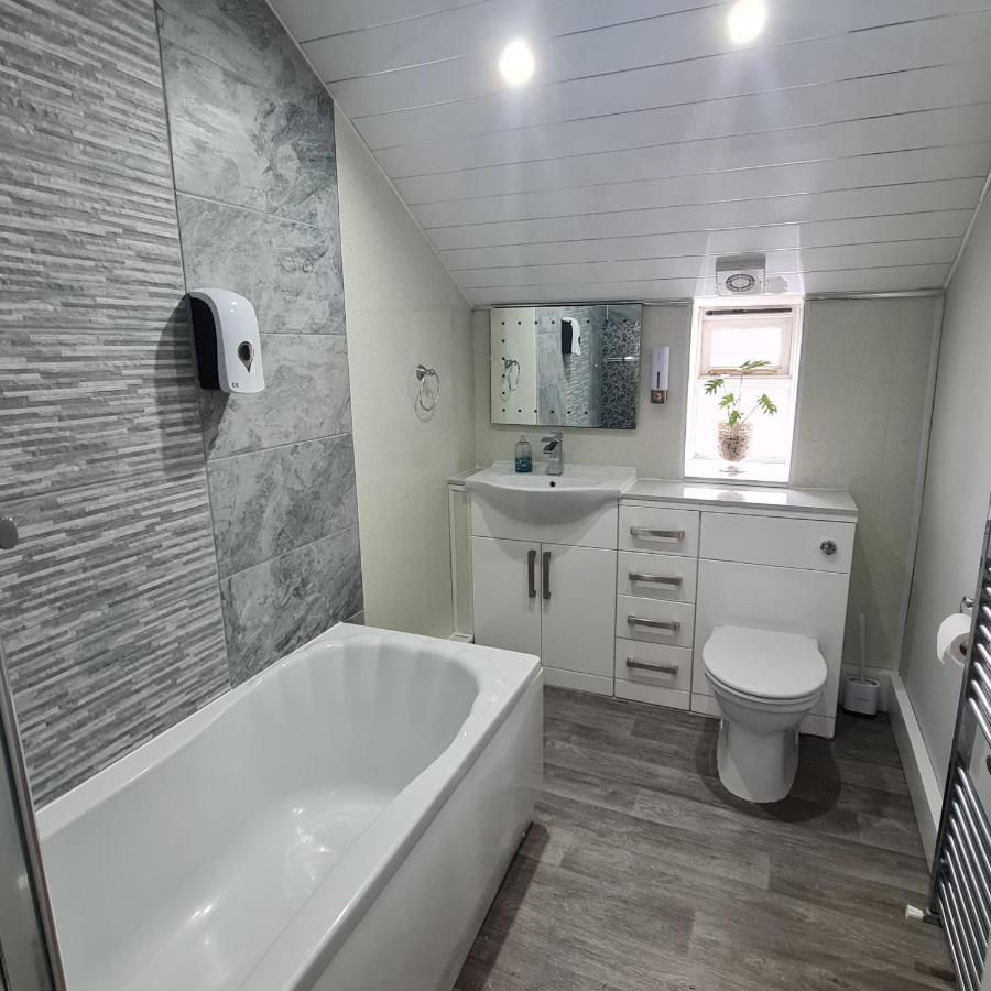Ulverston Town Centre Flat Extérieur photo