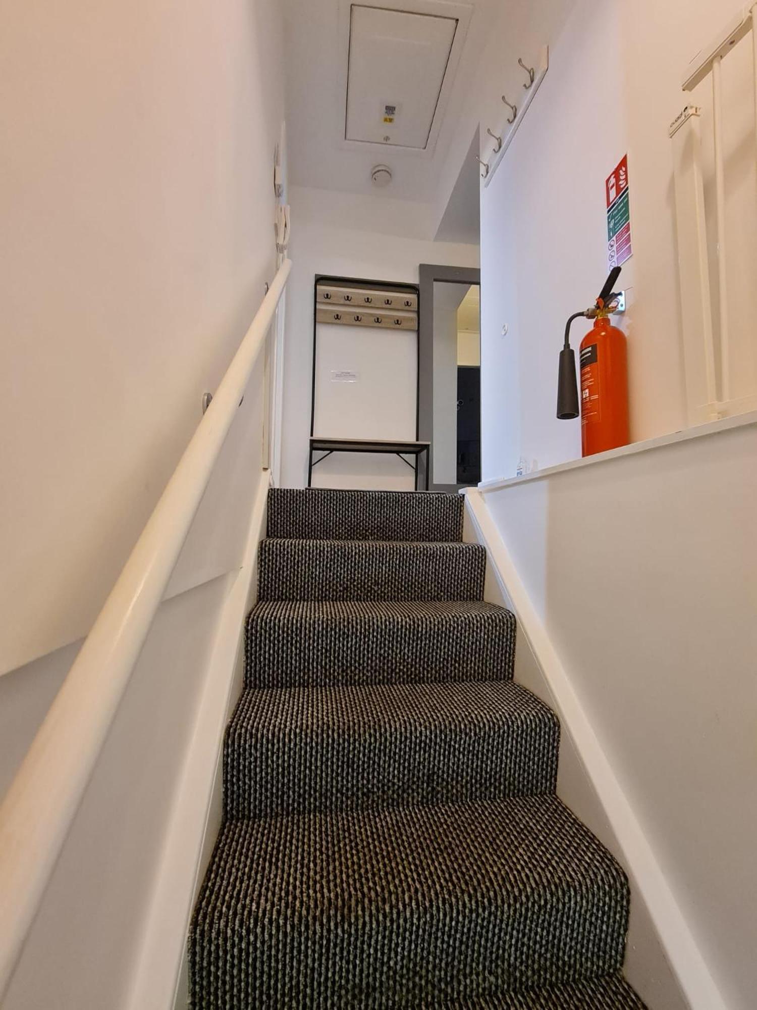 Ulverston Town Centre Flat Extérieur photo